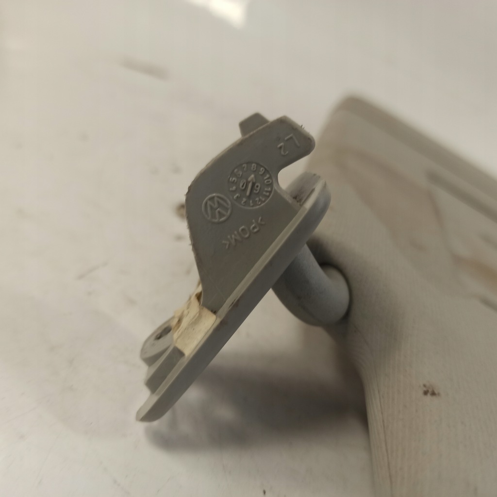 фото №11, Volkswagen golf vi защита солнцезащитная левая 1k0857551a