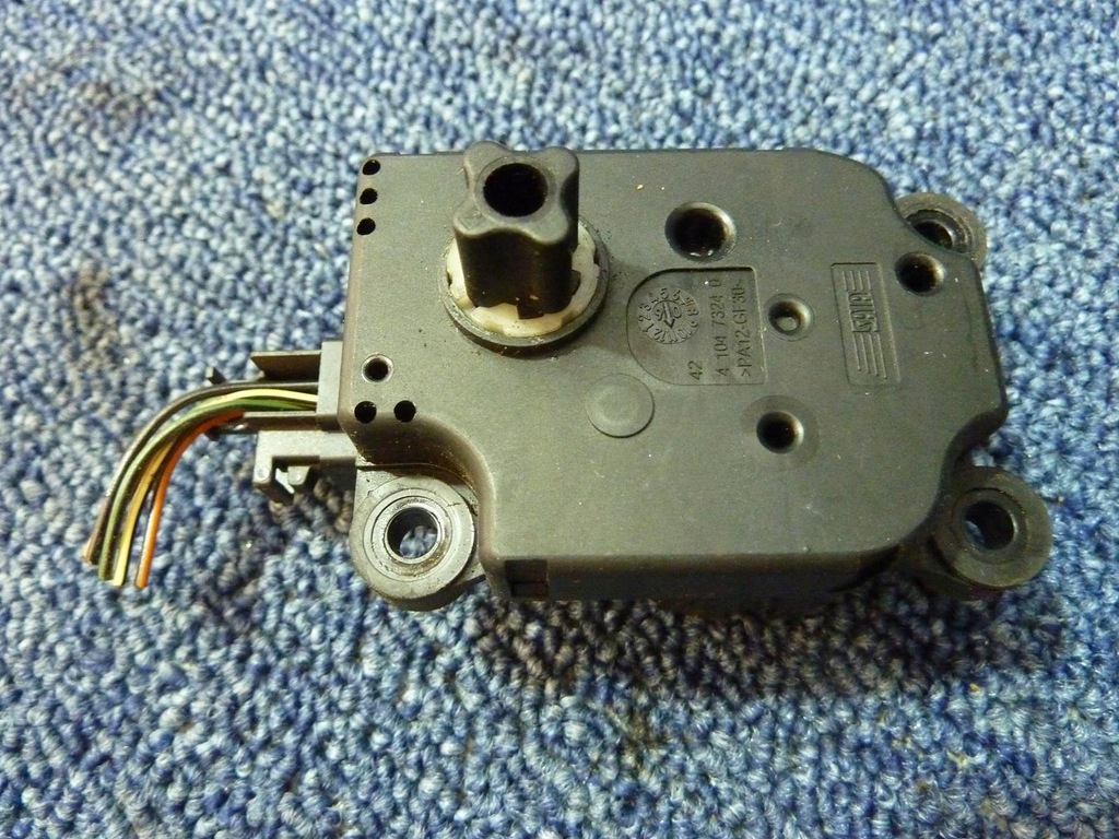 фото №3, Моторчик отопителя 52408227 alfa romeo 159