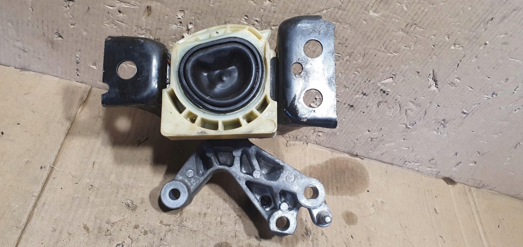 Кронштейн подушка silika 1.2 tce dacia duster i 112849985r Зі Шроту