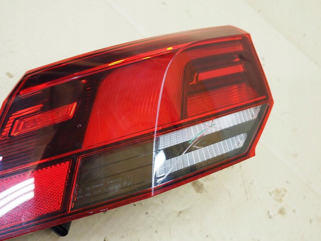 фото №10, Vw golf viii 8 hb лампа led задняя левая 5h0945095c