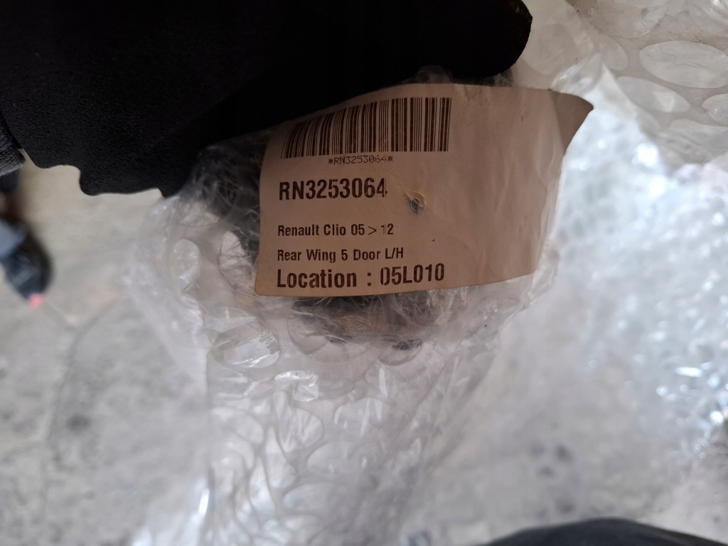 Крыло  левое  задняя renault clio 3 05-12r 5 дверь hb Недорого