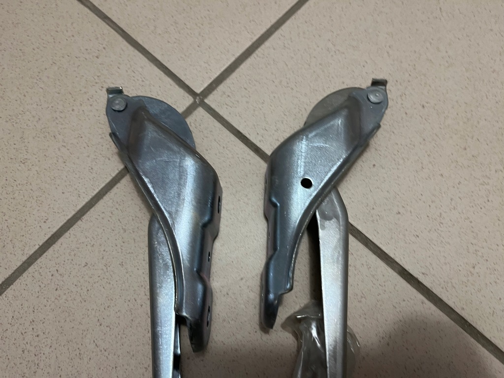 фото №7, Петли капот левый правый skoda rapid 5ja