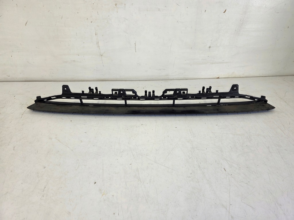 фото №1, Решітка бампера audi a3 8v sedan lift 17- 8v5807647