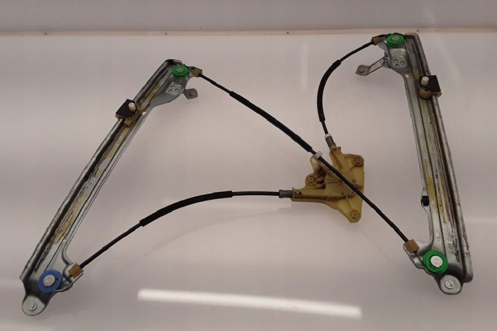 фото №1, Подъемник стекло левых передних дверь renault latitude l70_ 915015101