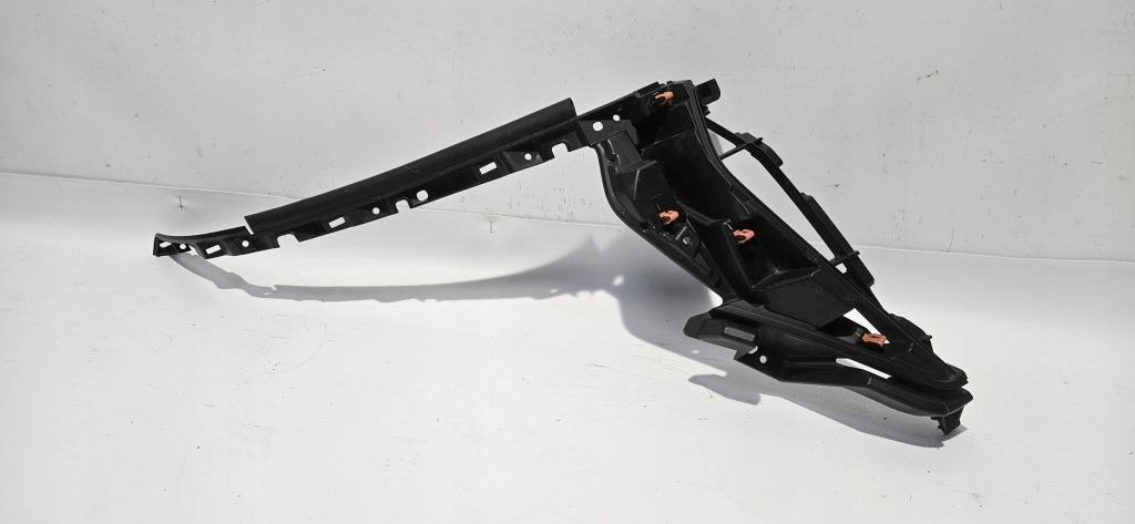 Купить Направляющая лампы правый перед toyota land cruiser 150