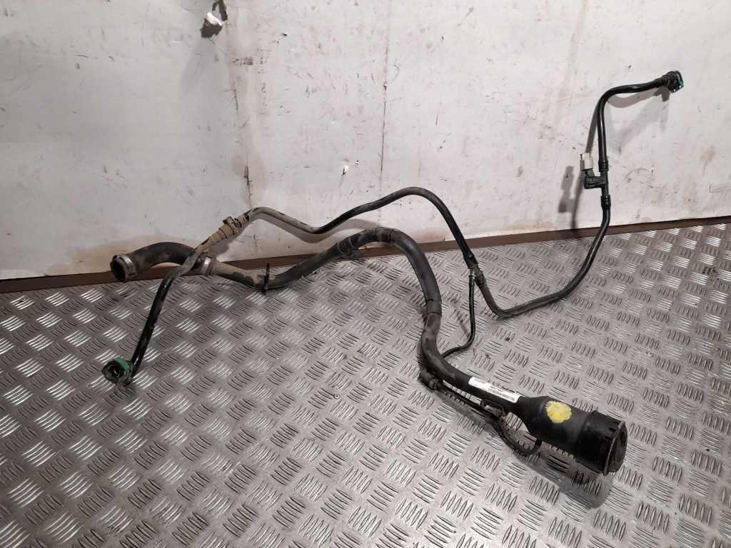 Купити Chevrolet camaro 2017 труба заливної пального