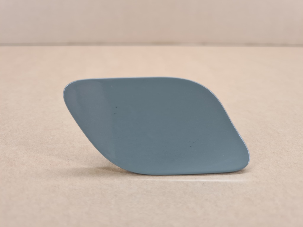 Купить Правая заглушка распылителя бампера xc40 kolor733