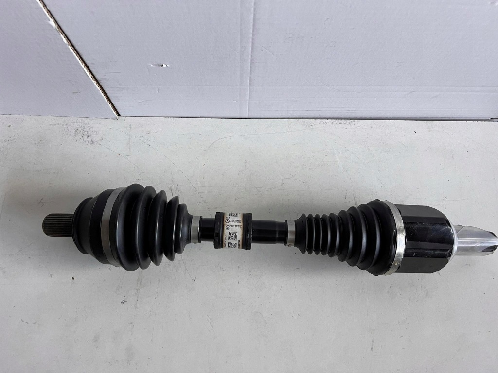 Привідний вал ліва mercedes gla w247 a1773305802 nowa Доставка