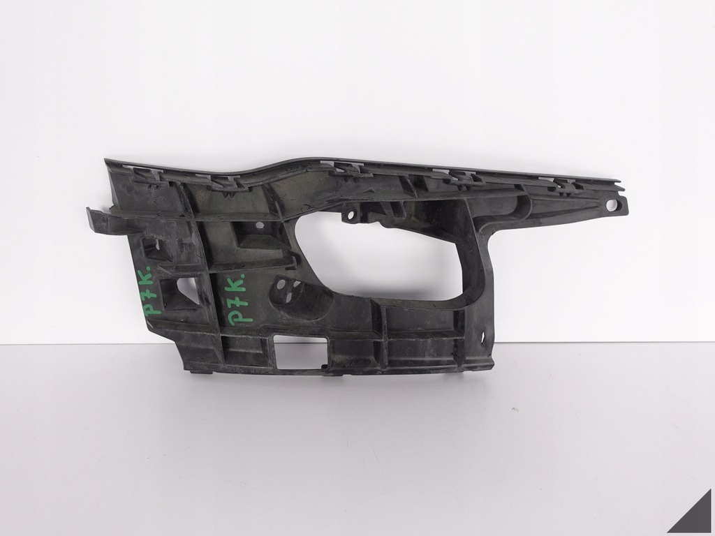 фото №1, Audi a7 s7 4g8 s-line c7 10-14 напрямна кронштейн r