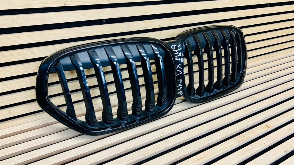 фото №1, Bmw x1 f14 решітка радіатора перед 8493450