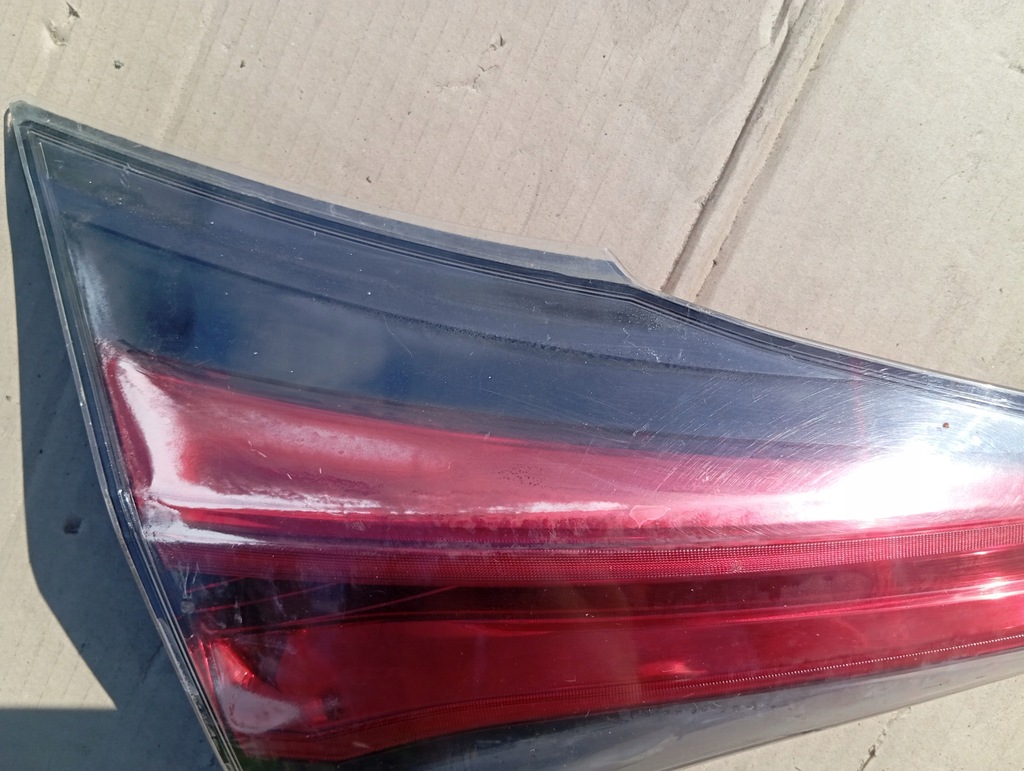 фото №9, Toyota rav4 iv lift лампа 16- задняя задняя левая w крышка внутренняя грязная!!