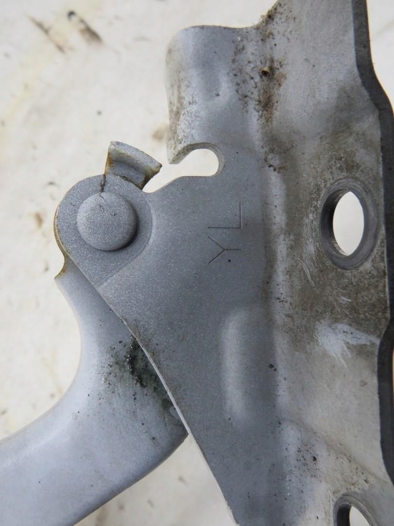 фото №3, Петля капот левый mazda cx5 cx-5