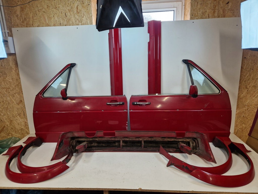 Vw golf 1 i кабриолет  бампер перед задний  крышка багажника дверь лампа перед молдинг порог Киев