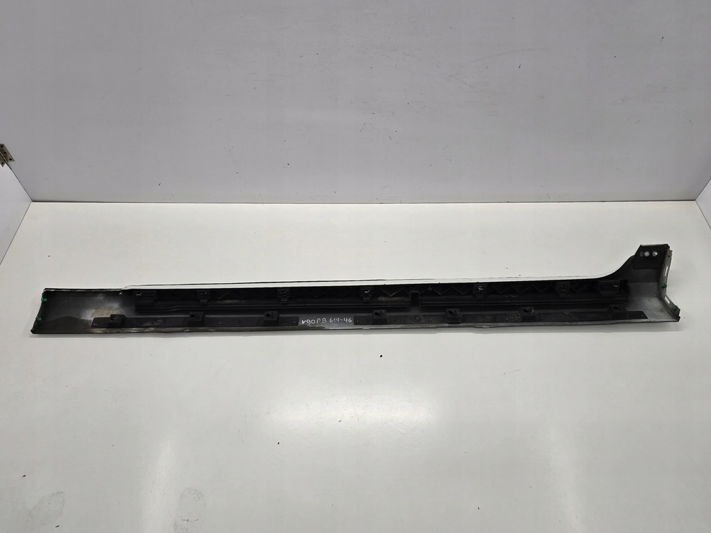 фото №10, Volvo s90 v90 17r молдинг поріг права 614-46