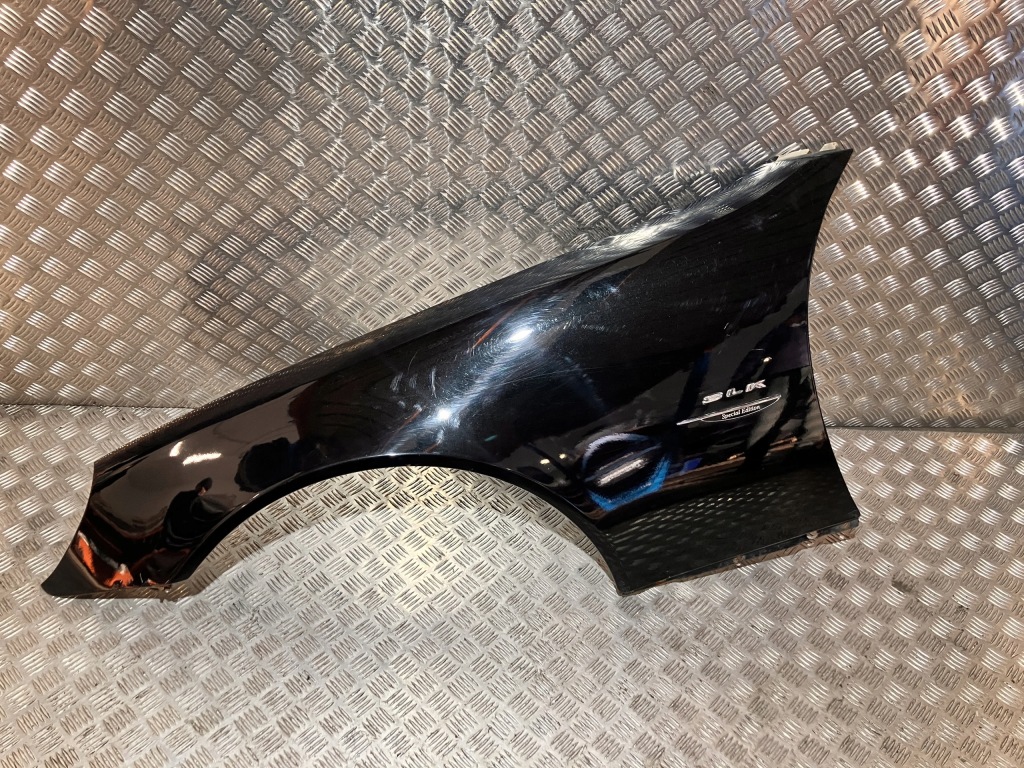 Купити Крила лівий перед mercedes slk r170 96-04