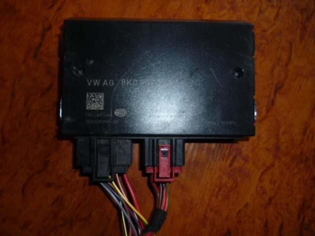 фото №1, Модуль фаркоп audi a4 b8 8k0907383a