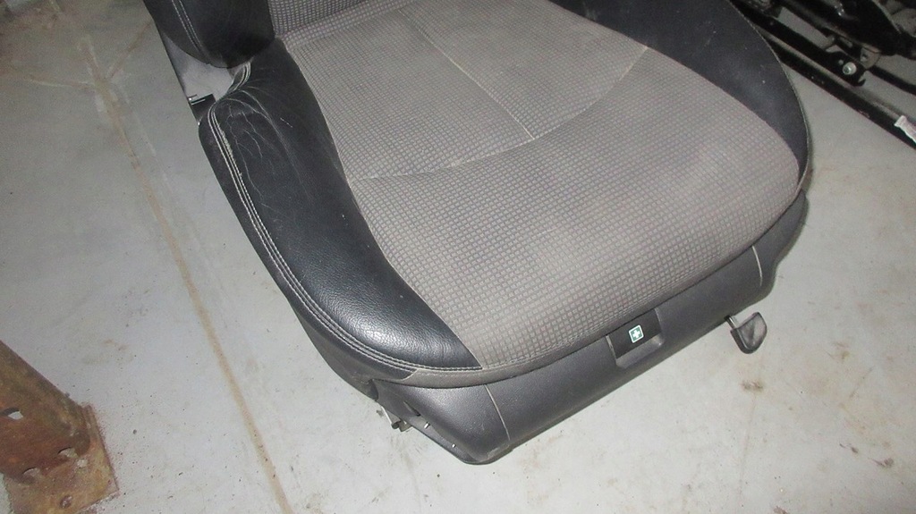 фото №5, Mercedes w211 сиденья сиденье обивка кожа материал czarna kombi