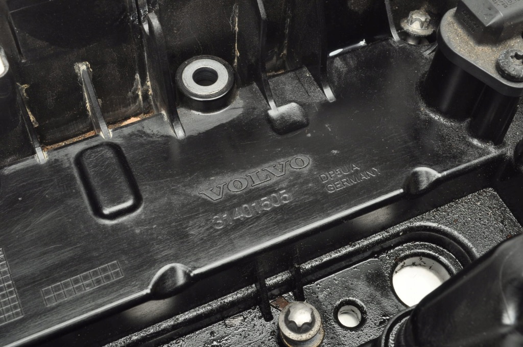 Volvo xc60 i крышка клапанов 31401505 Цена