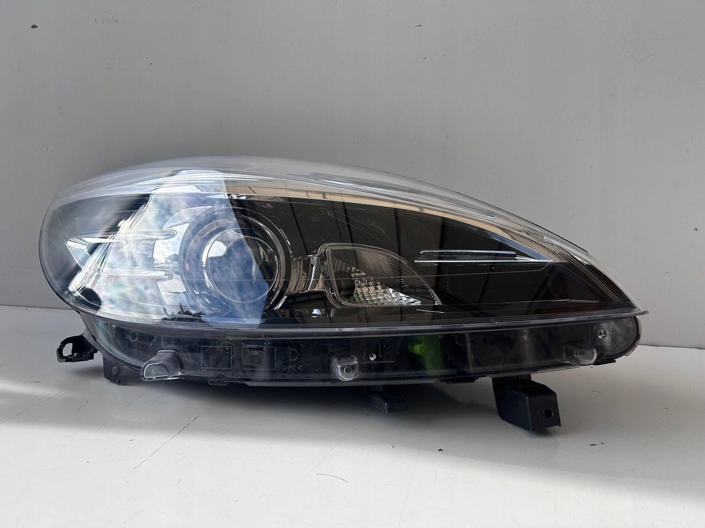 фото №1, Renault scenic iii lift лампа правая перед 260108323r оригинал