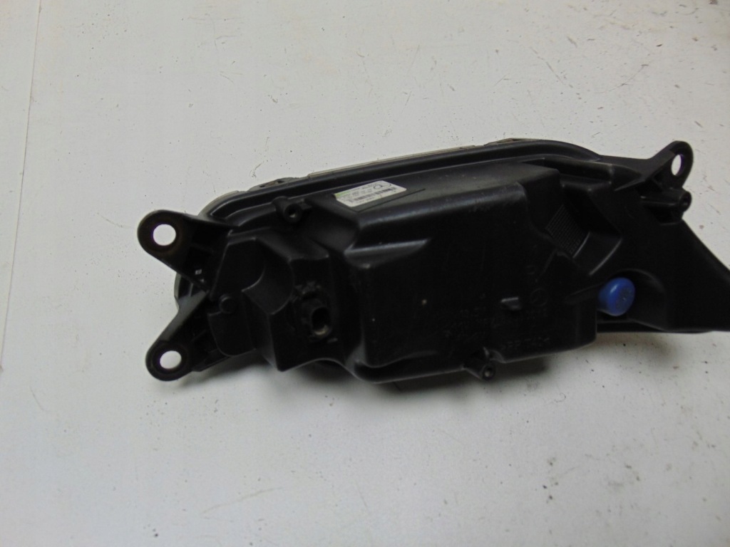 Противотуманная фара фара правая  led mercedes w212 a2128200856 в Украине