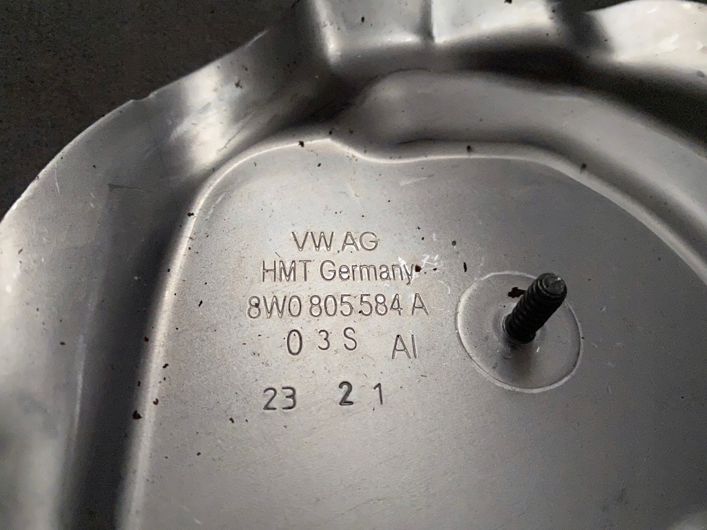 фото №4, Заглушка підкрилок перед правий 8w0805584a audi a4 b9