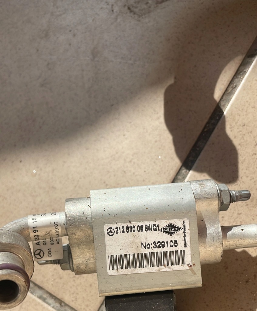 фото №11, Шланг кондиционера mercedes w212 гибрид