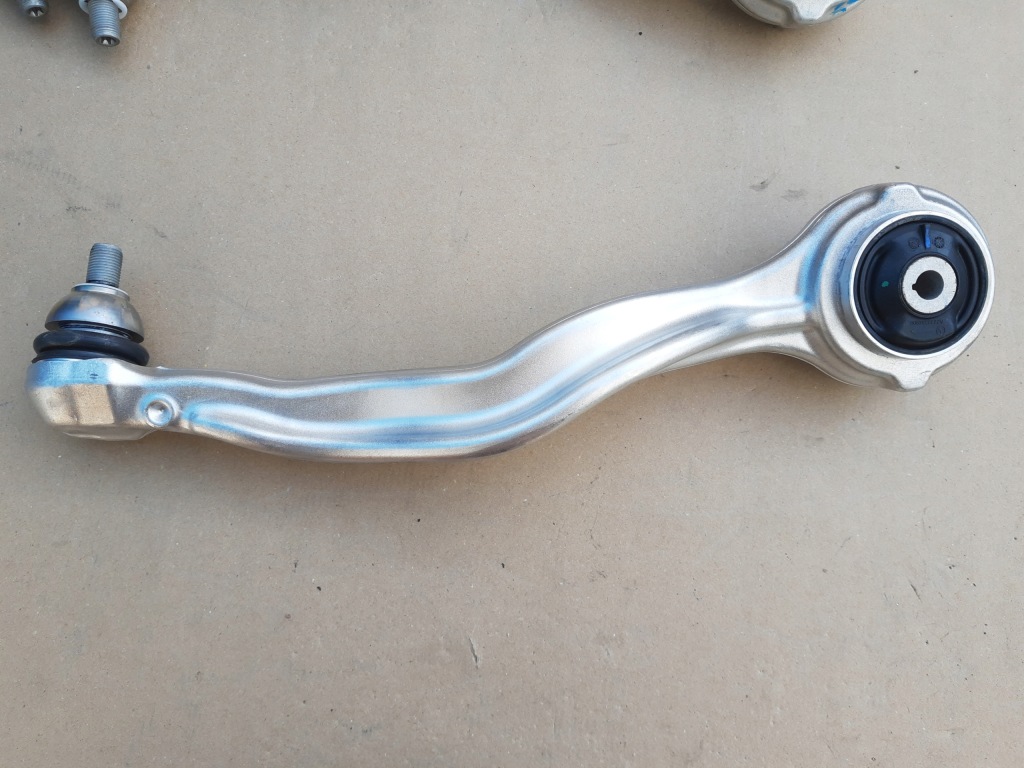 фото №4, Mercedes s w223 4 matic рычаг правый перед