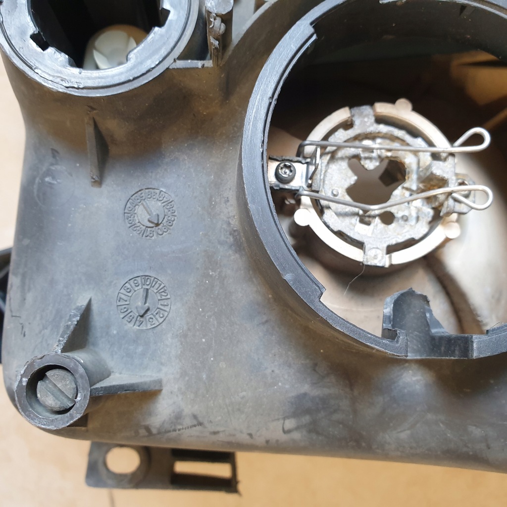 фото №13, Лампа фара правий перед peugeot 605 europa оригінальний номер eu