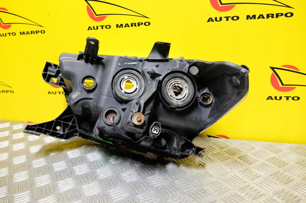 фото №9, Toyota tacoma 2016- фара лампа обычная линзованная с led светлая r usa