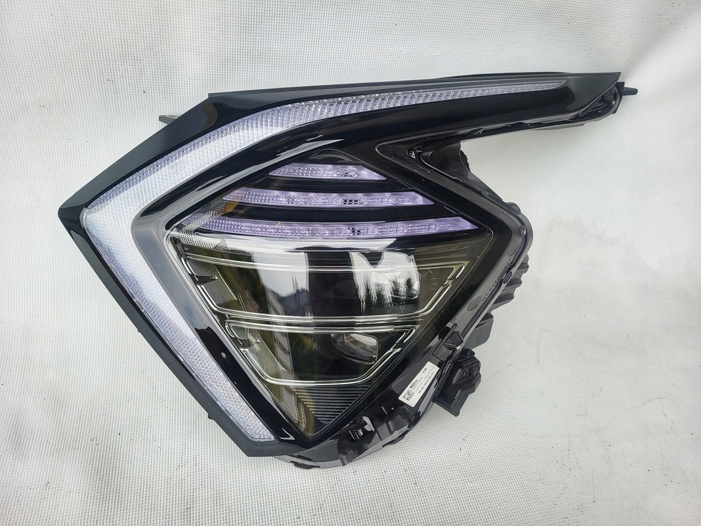 фото №1, Kia sportage v 21- full led левая 92101r2100 f.v.a.t