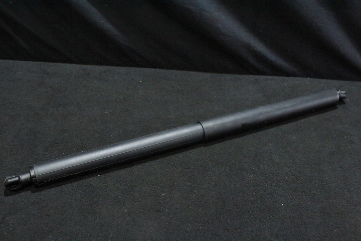 фото №1, Привід амортизатор кришки bmw x1 f48 лівий 7481803