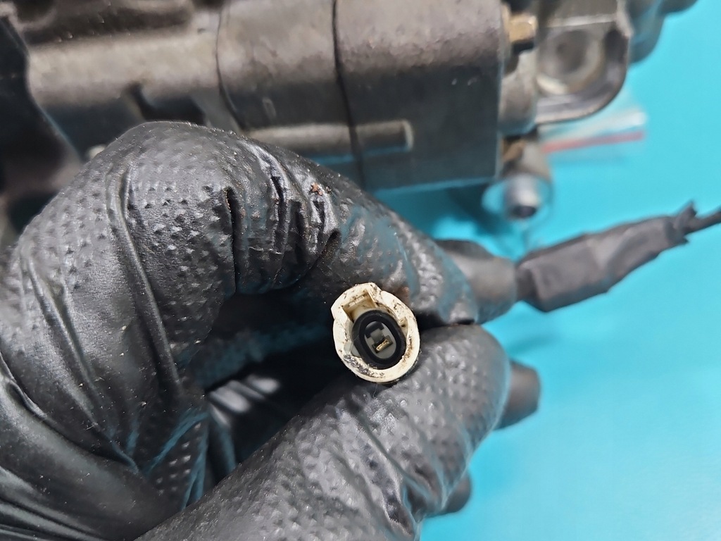 фото №8, Компрессор кондиционера компрессор mazda 5 05-10 h12a1aj4ez