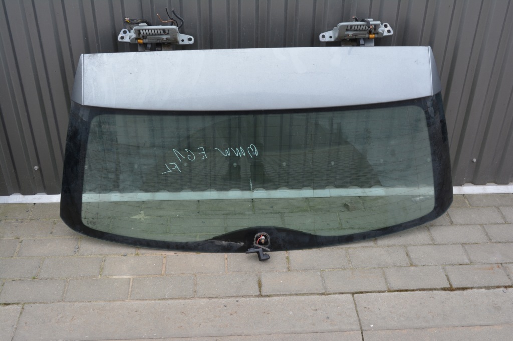Купити Bmw 5 e61 lift kombi скло кришки багажника