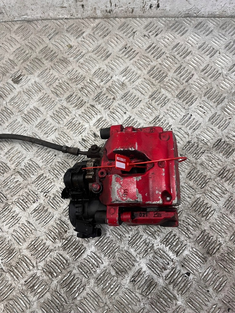 фото №1, Суппорт левый задняя задний mercedes glc x253 org