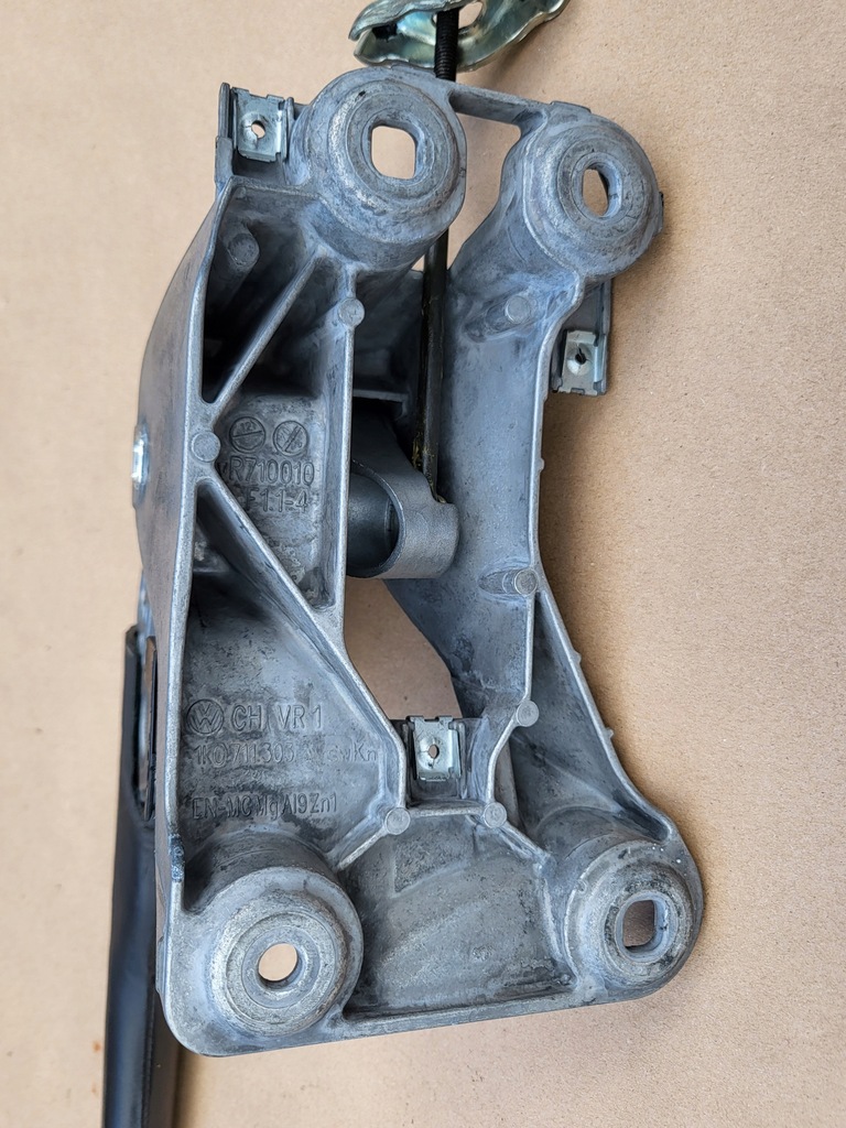 фото №9, Рычаг тормоза ручного датчик vw golf v 1k czarna кожа оригинальный номер eu