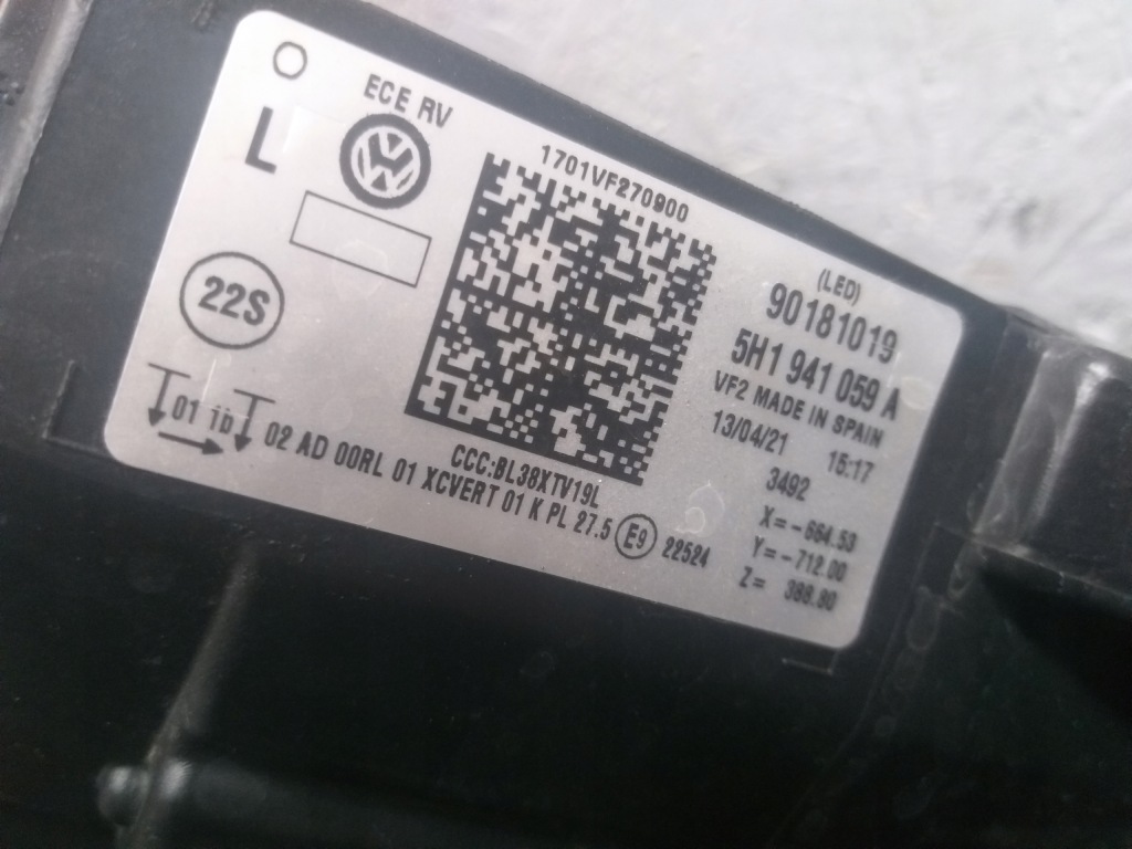 фото №6, Лампа перед левая vw golf viii 8 full led gti 5h1941059a