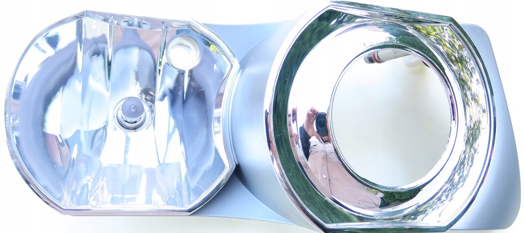 фото №1, Рамка отражатель лампы r правый перед hella europa audi a3 8l lift 01-03