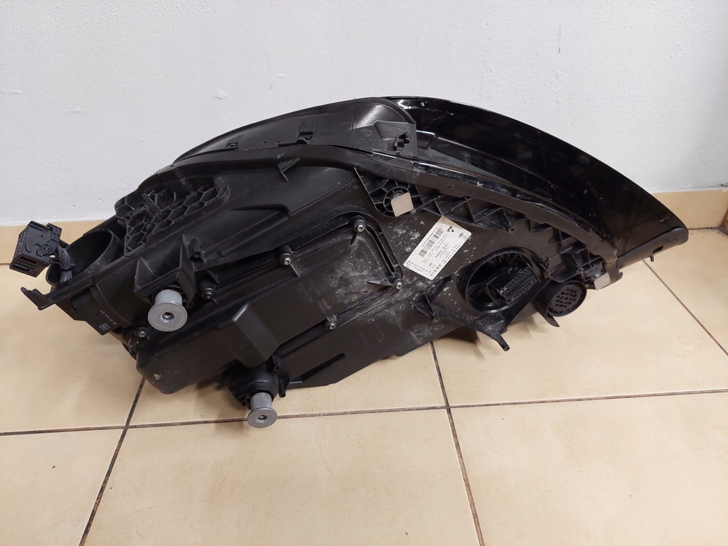 фото №3, Porsche cayenne full led правая