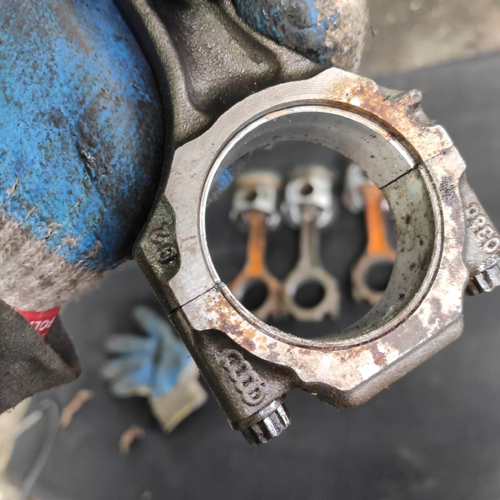 фото №7, Шатун поршень bxe 038c