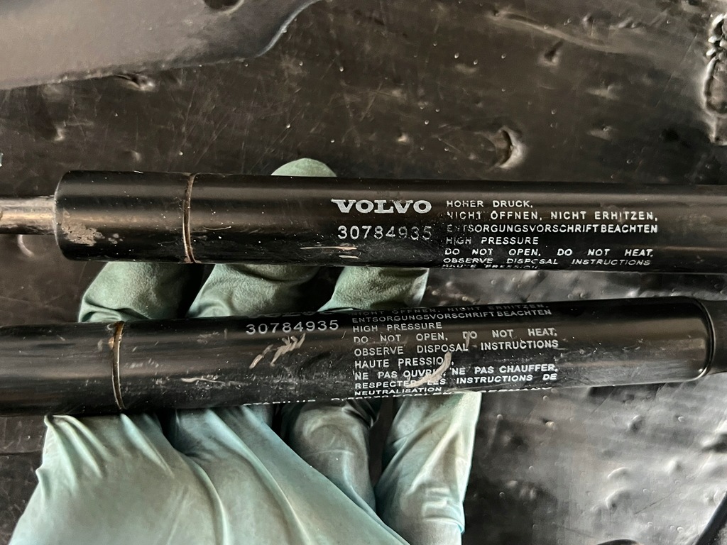 фото №7, Volvo xc60 i петля петлі капот комплект lift 31385815 31385814