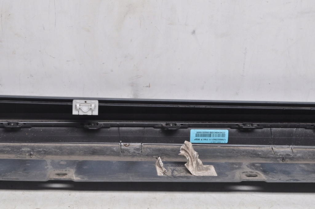 Bmw f44 gran купе накладка поріг права m-pakiet 8075466 в Україні