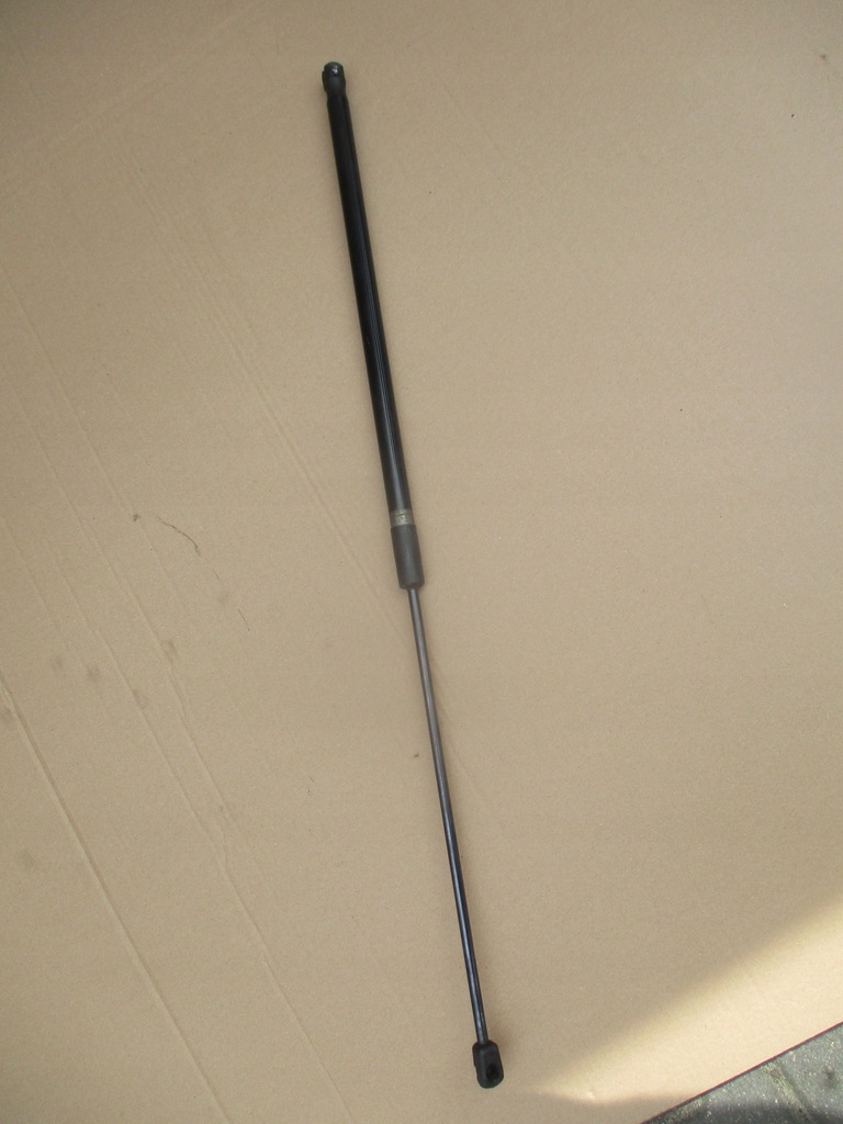 фото №1, Привід амортизатор капот audi a4 b8 8t082335902s