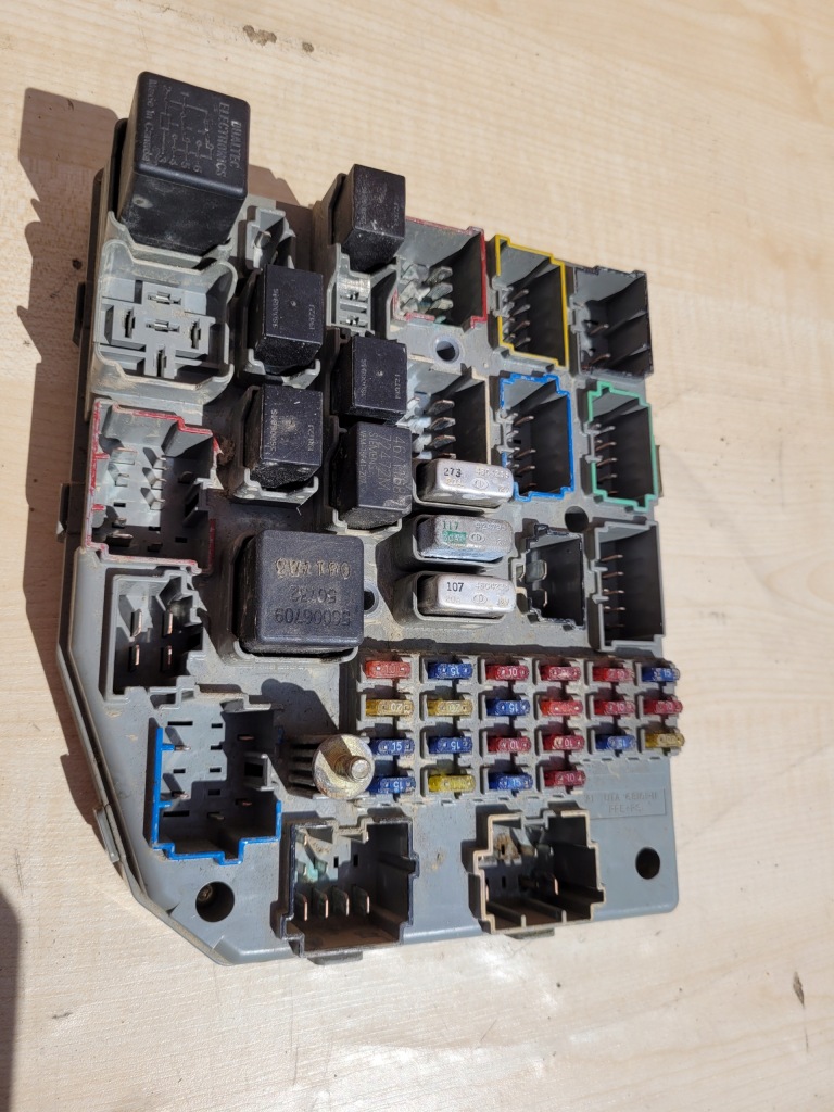 фото №1, Jeep grand cherokee zj 5.2 коробка запобіжників