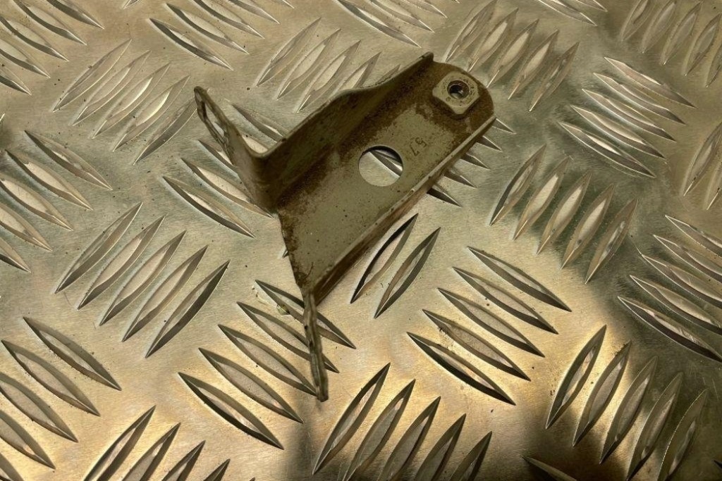 фото №7, Кронштейн передний правого крыла bmw 3 f30, f80 7255822 2.0l дизель