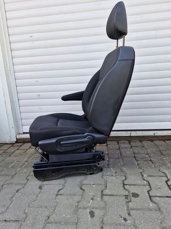 фото №8, Renault trafic iii 3 vivaro b сидіння лівий перед передній водія