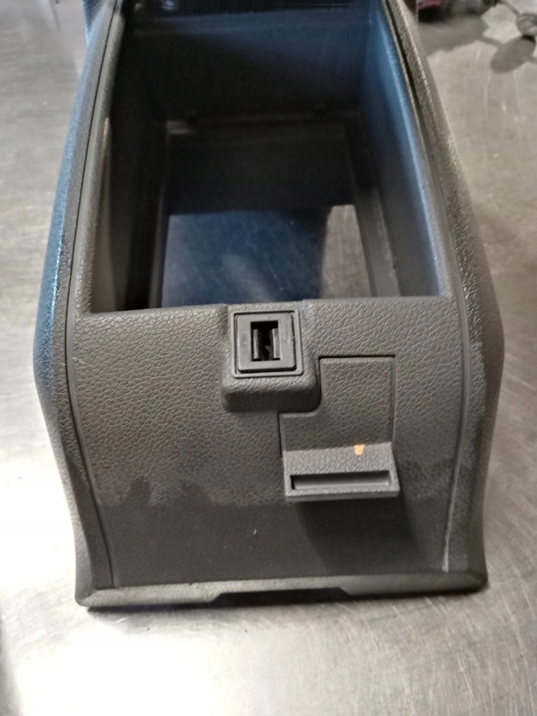 фото №7, Підлокітник шкіряний ford c-max 1