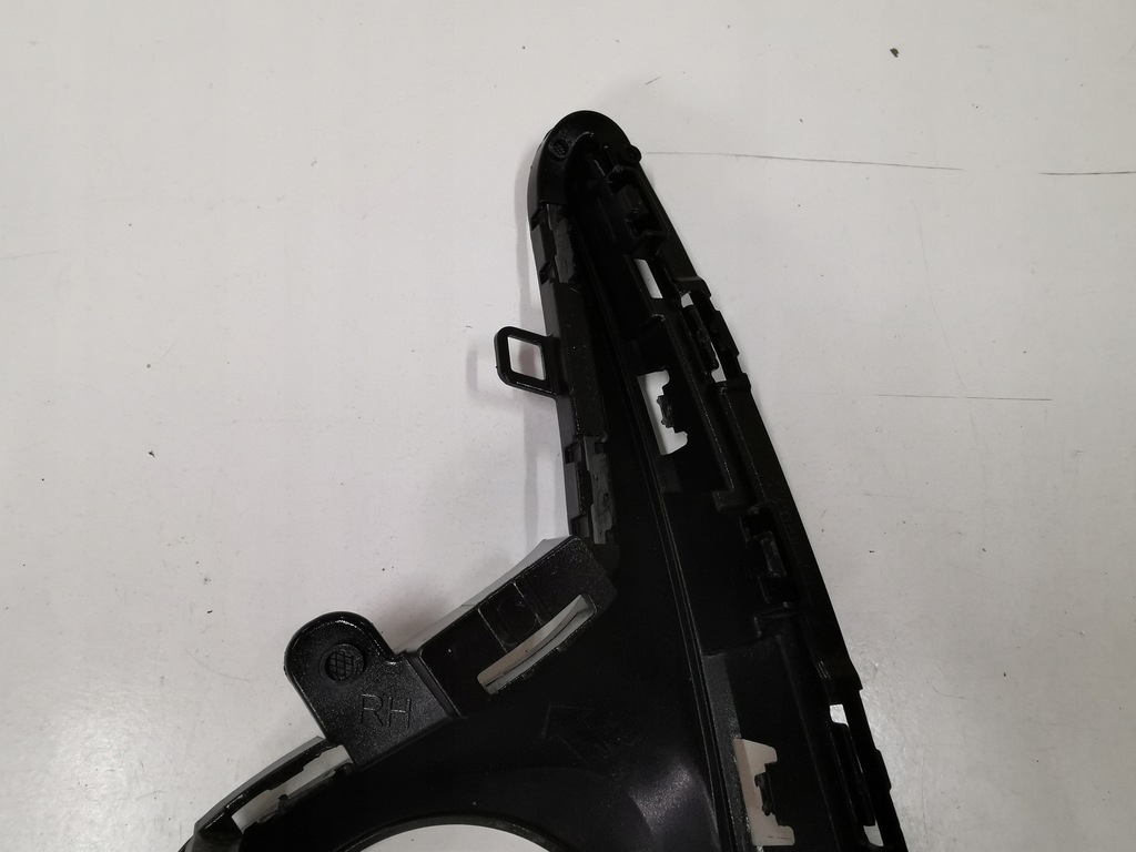 фото №10, Решітка бампера toyota yaris iii lift права 778.