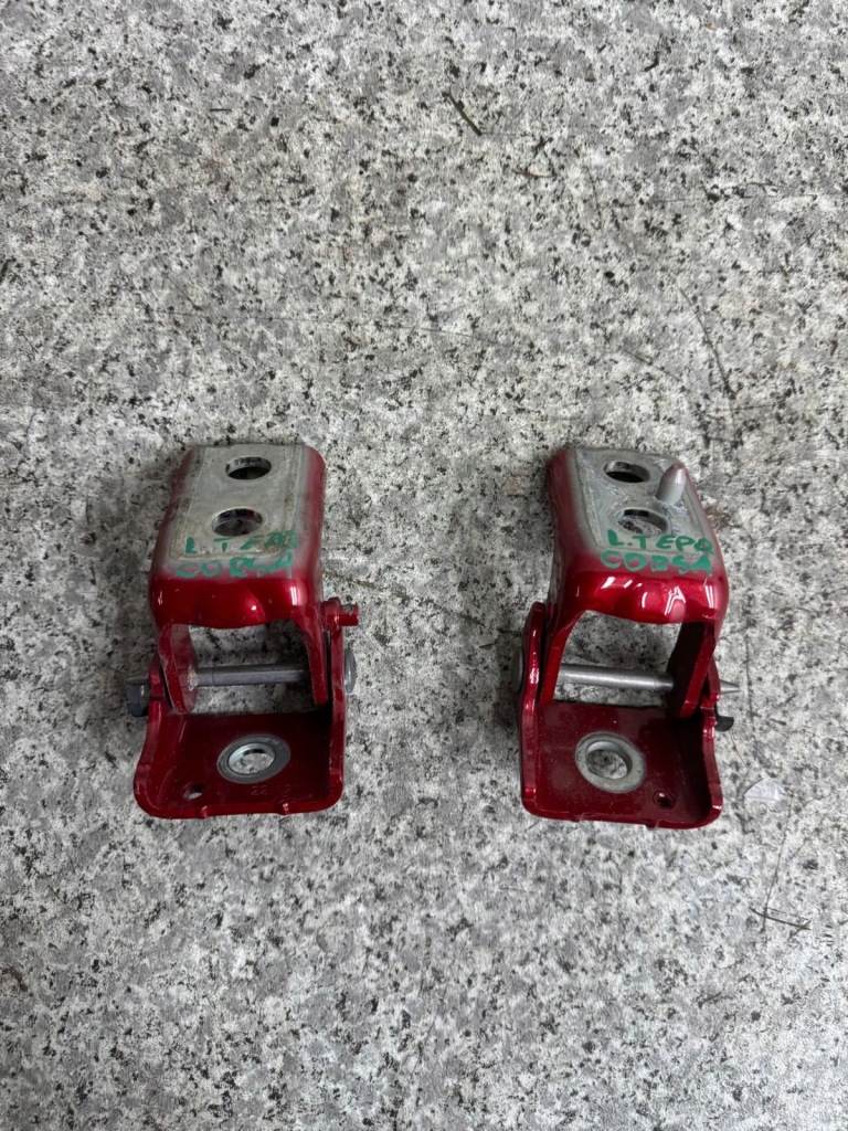 фото №1, Петля дверь левый задняя opel corsa f 2019- epq