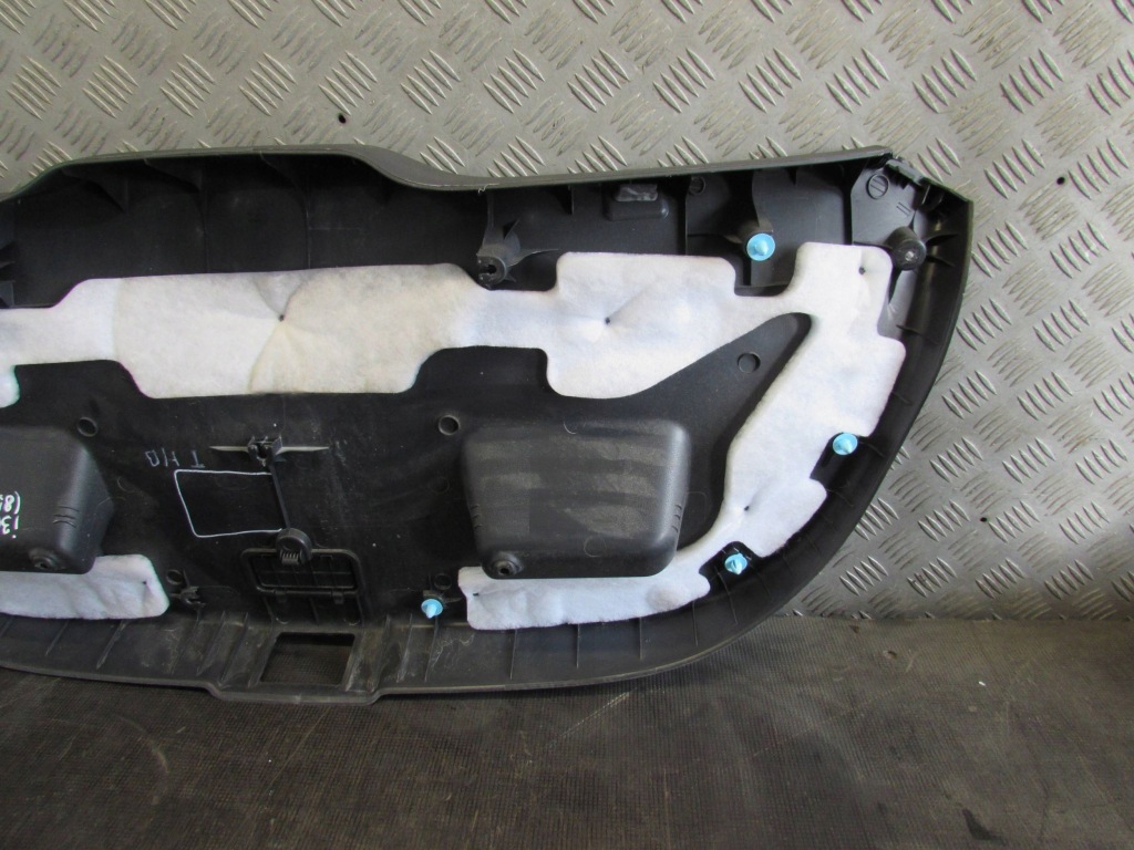 Накладка кришки задні 81751-2l000 hyundai i30 07-10r Зі Шроту