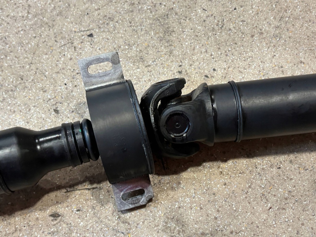 Wał приводной комплект mercedes-benz e w214 a2144108500 Недорого